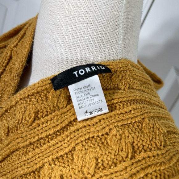 Torrid mustard color cable knit convertible scarf wrap  NWOT - Picture 2 of 3